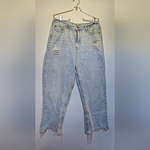 American Eagle Highest Rise 90s Boyfriend Distressed Jeans size 14 Short